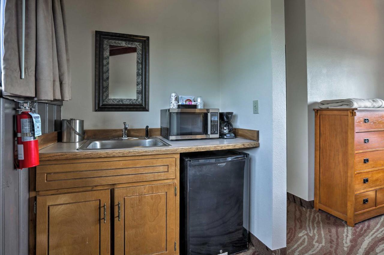 Burkesville Apt With Deck, Views And Pool Access! Dış mekan fotoğraf